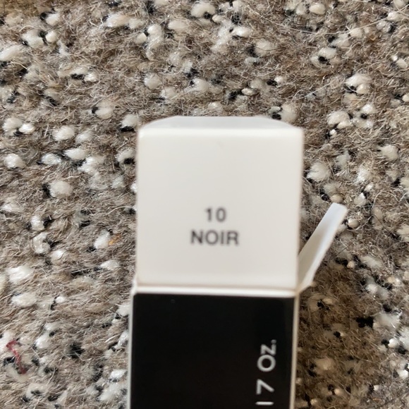 Marc jacobs velvet noir major volume mascara .17oz - Picture 3 of 3